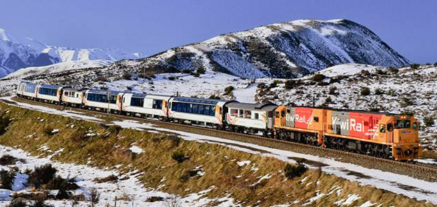 TranzAlpine tran near the Waimakariri River